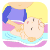 赤ちゃんの後頭部で支えながら手のひらで胸を洗っている