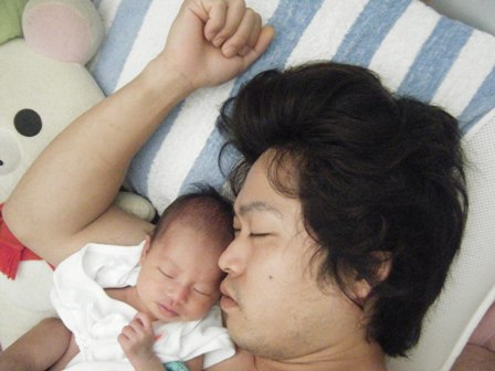 赤ちゃんを自宅にむかえて。 赤ちゃんを自宅にむかえて。