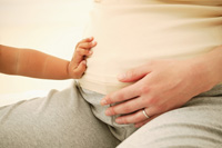 妊娠中のつわりはいつまで続く？主な症状と対処法