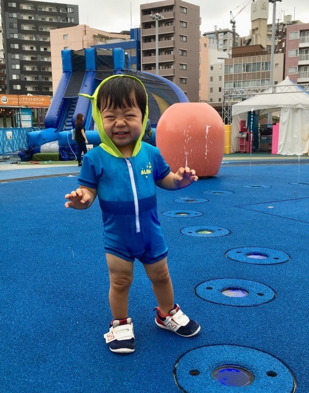 東京ドームで水遊び！ #おでかけ #笑う