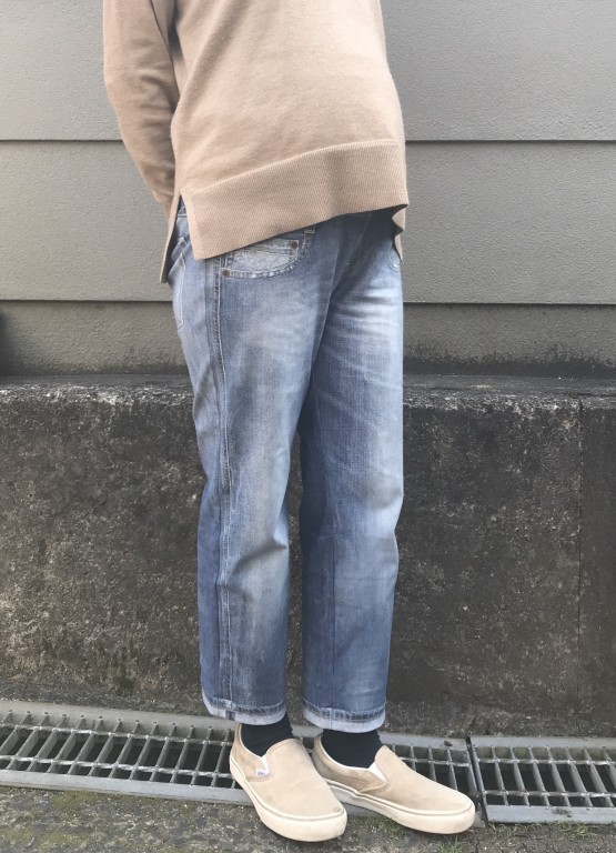 Ykk889 