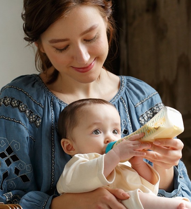 ドクターベッタ哺乳びん ブレイン かいじゅうたちのいるところBOTTLE 240ml