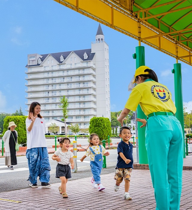 ホテルグリーンプラザ東条湖『「おもちゃ王国」入園券付きファミリールームペア宿泊券（1泊2日2食付き）』